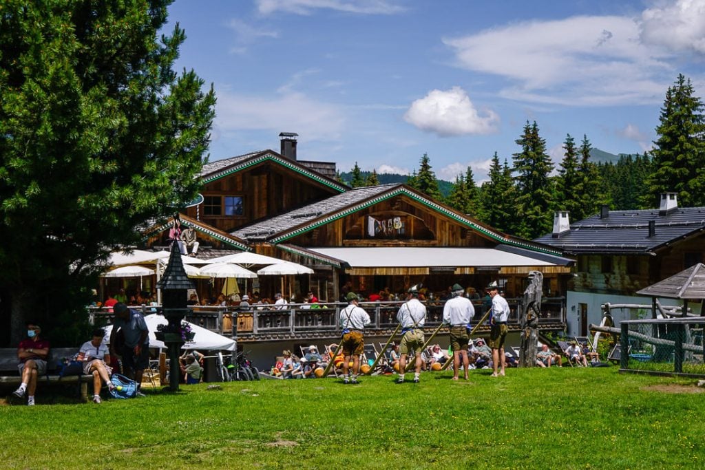 Alphorn Blowers, Tirler Alm, Alpe di Siusi, Dolomites