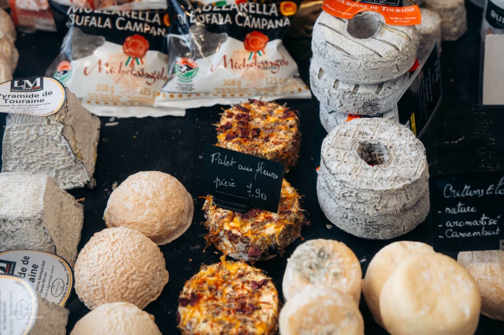 Au Traiteur et Fromager de la Vieille Tour, Paimpol, Bretagne, Frankreich