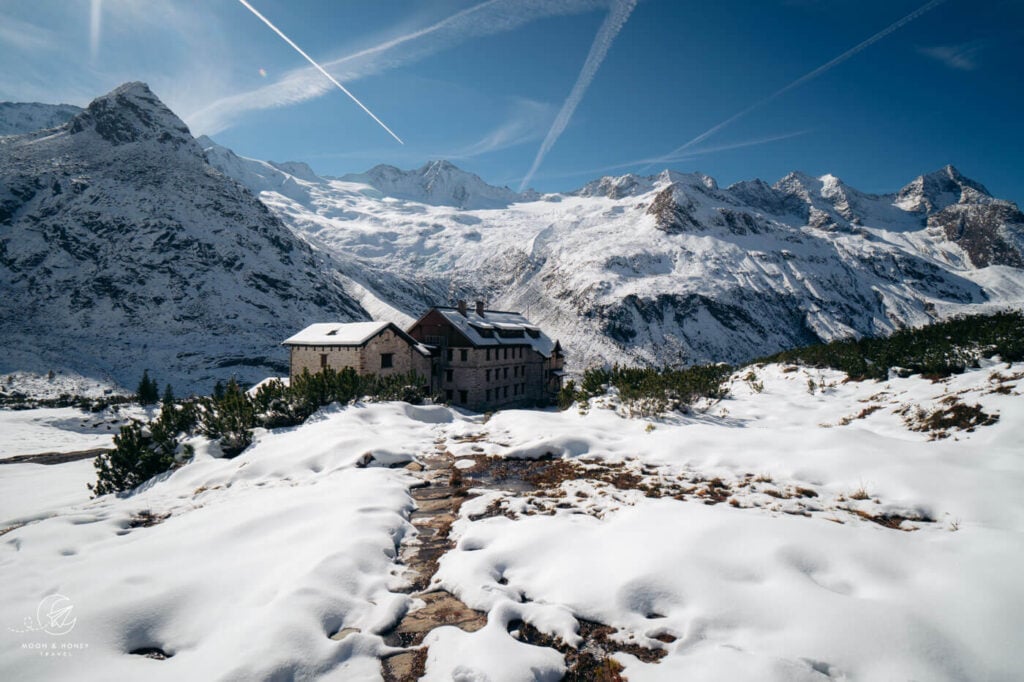 Berlin mountain hut in mid-October, Zillertal Alps, Austria