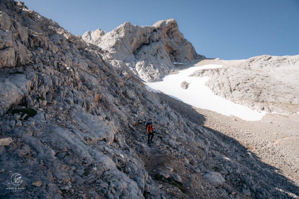 Horcada Arenera - Corona del Raso mountain trail, Picos de Europa, Spain