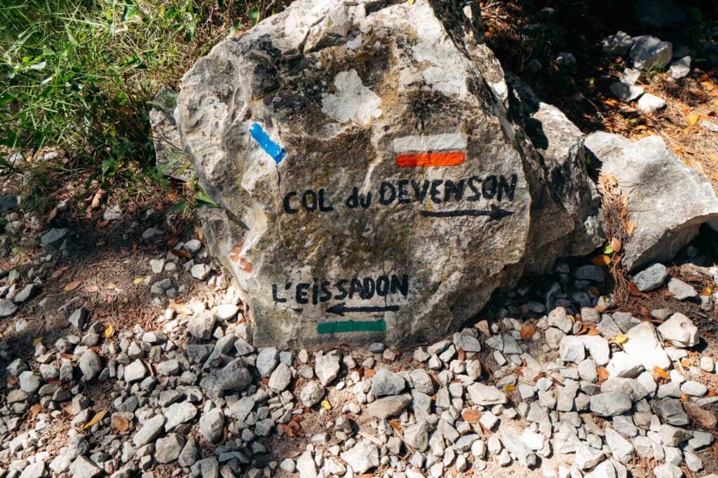 Trail signage and waymarking in Calanques National Park, France