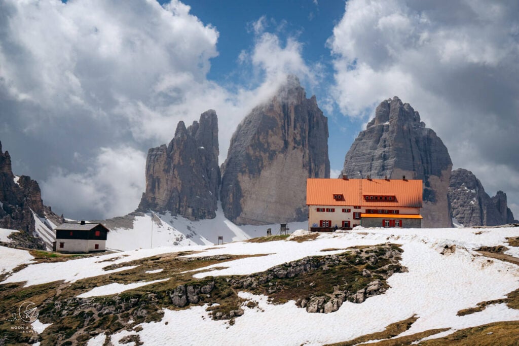 Rifugio Locatelli / Dreizinnenhütte in early summer, Dolomites