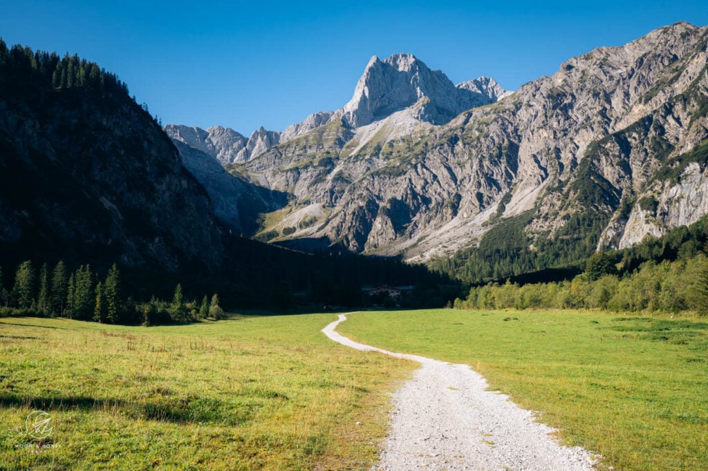 Falzthurntal Valley Walk: Pertisau to Gramai Alm 