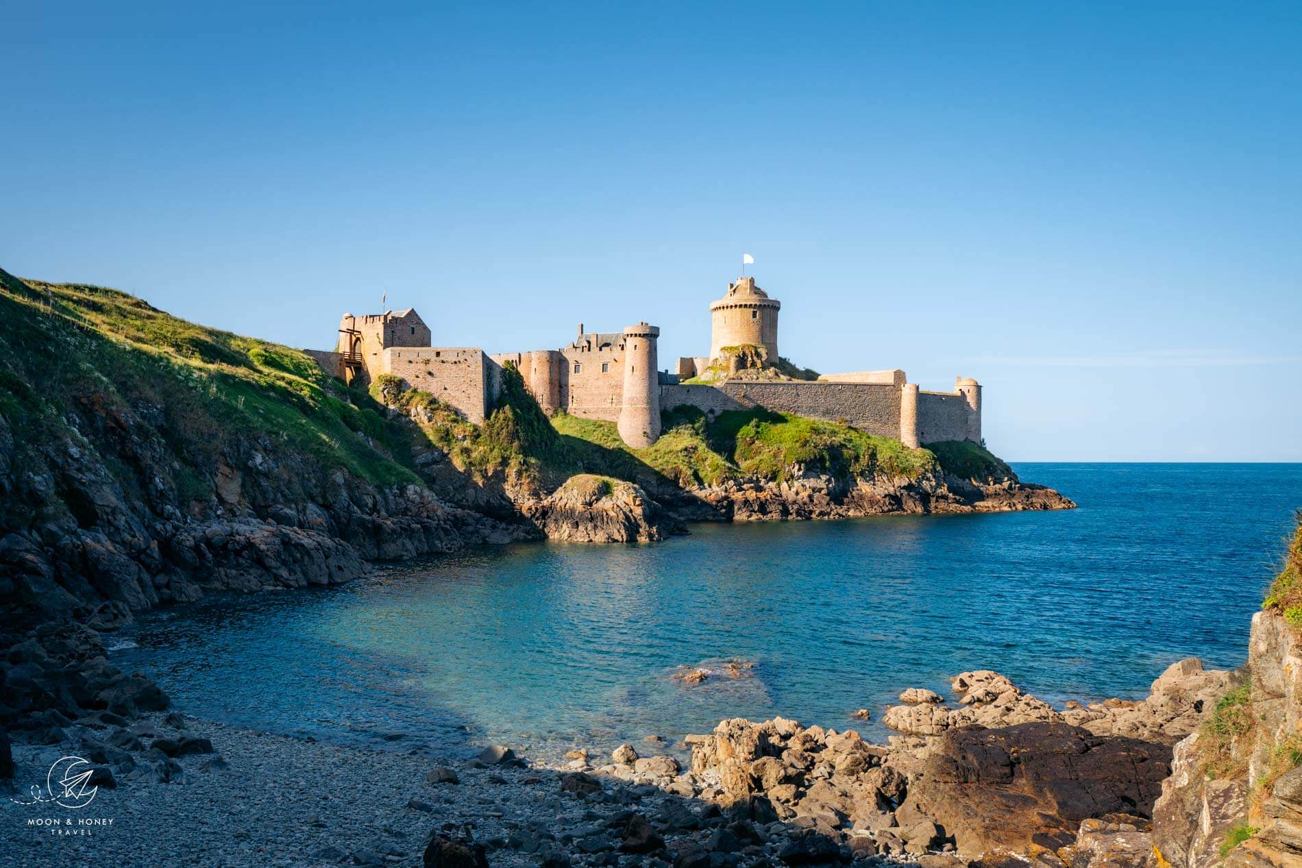 Wanderung entlang der Smaragdküste in der Bretagne: Vom Cap Fréhel zum Fort La Latte