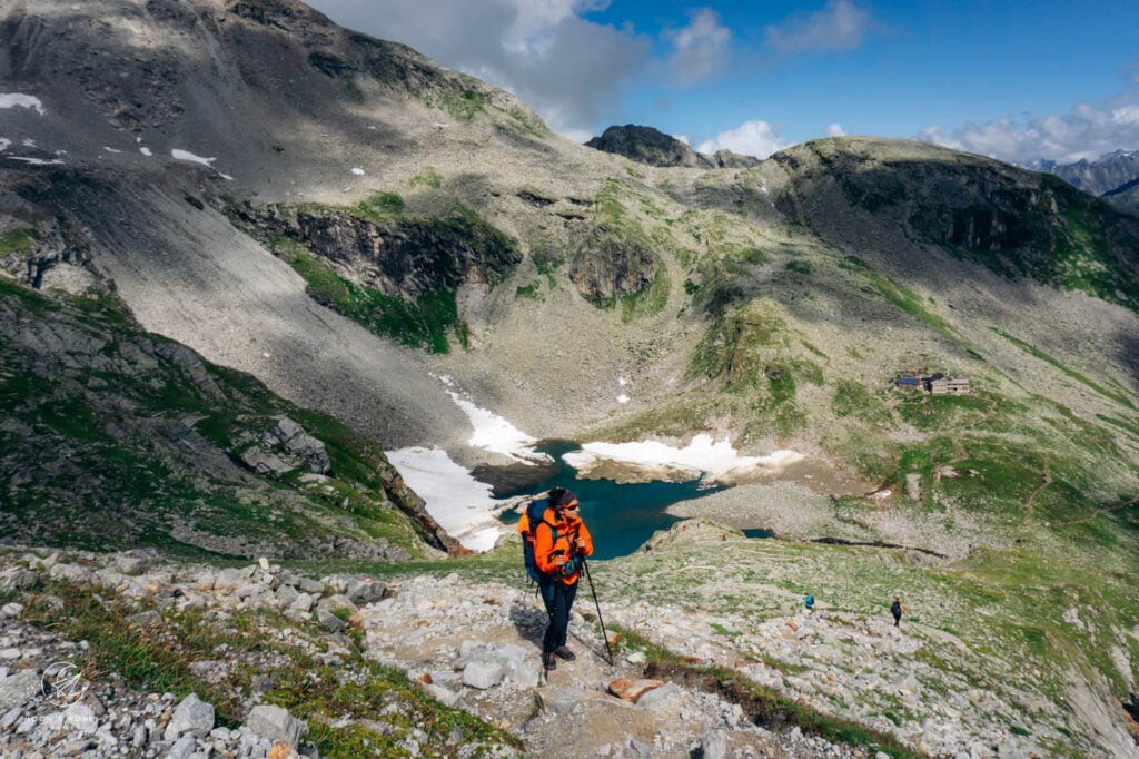 Friesenberghaus to Olpererhütte hiking trail, Austria