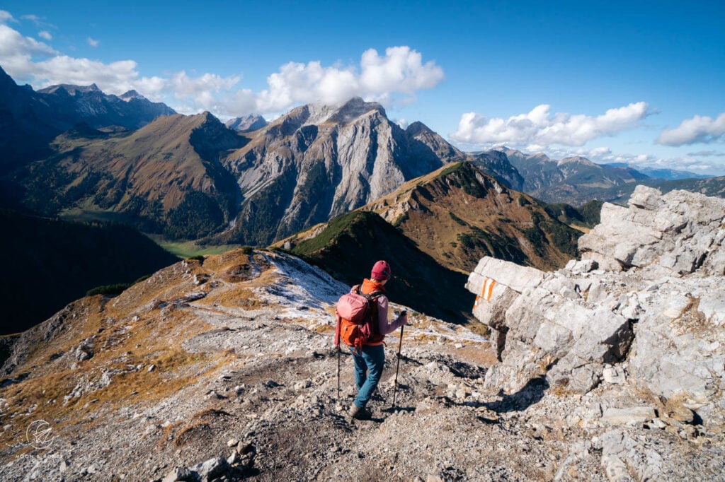 Hahnkampl to Gramai-Hochleger Hut hiking trail, Karwendel Mountains, Austria