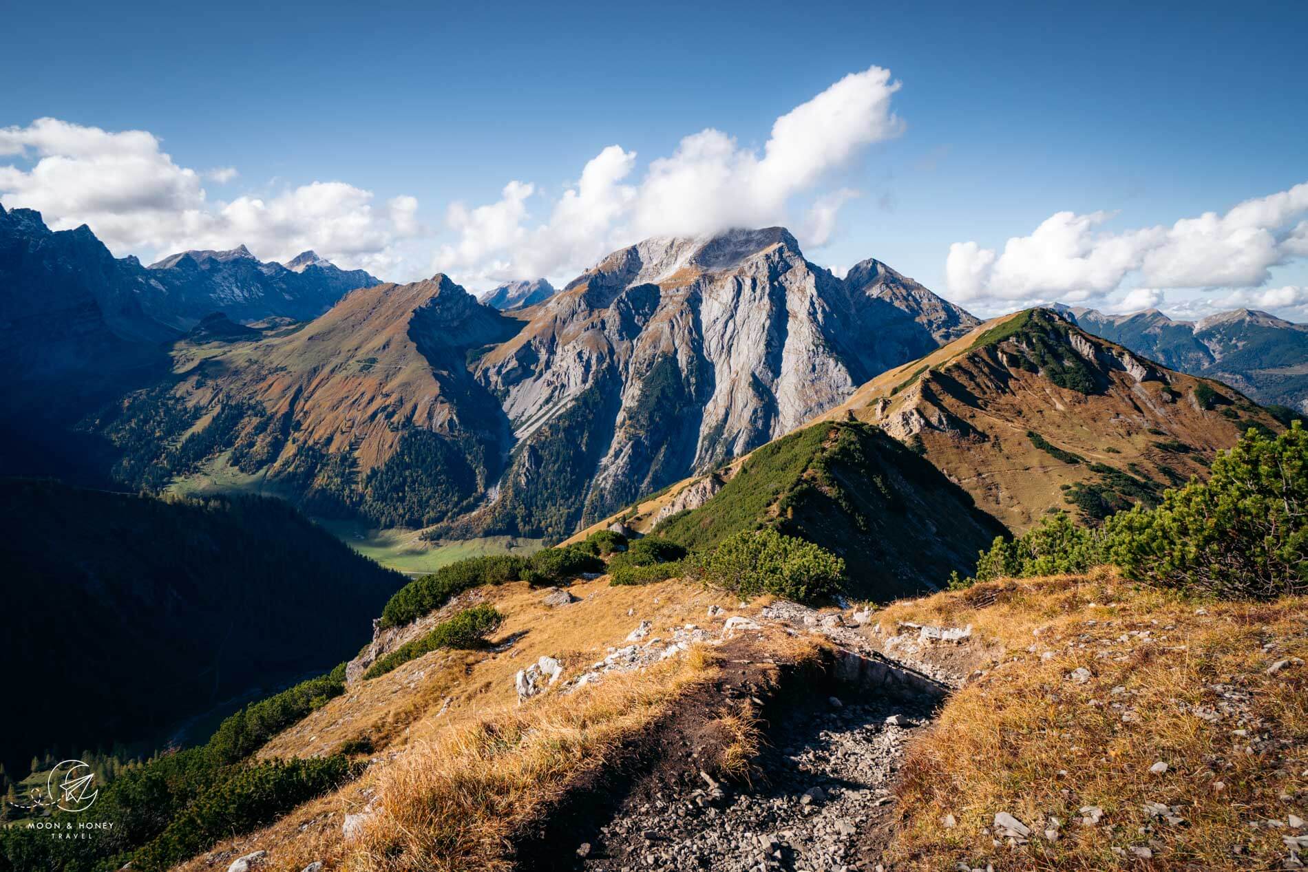 Gramaialm – Lamsenjoch Hut – Hahnkampl Hike, Lake Achensee, Austria