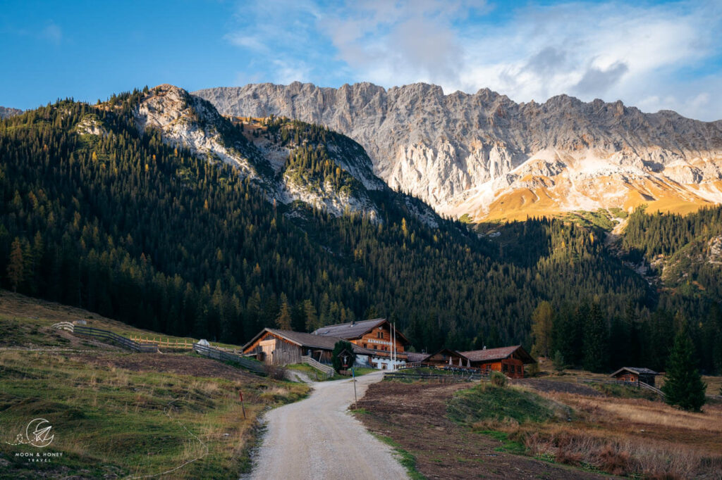 Gaistal to Hämmermoosalm hiking trail Wetterstein Mountains, Leutasch, Tyrol, Austria