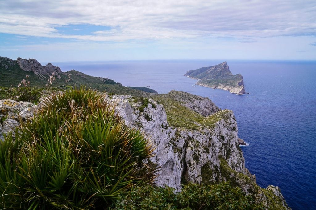 Mirador d’en Josep Sastre and La Trapa Ruins Hike, Mallorca