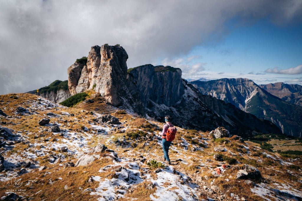 Hochiss Peak to Dalfaz Alm Hiking Trail, Rofan Mountains, Tyrol, Austria