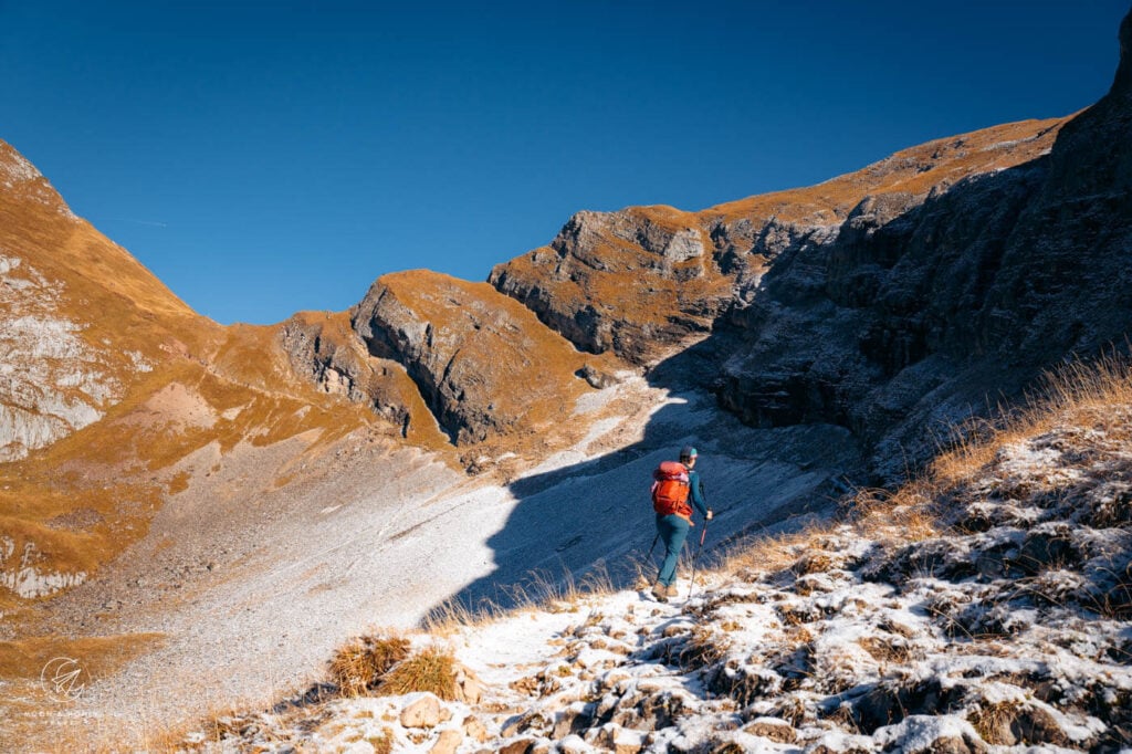 Erfurter Hütte - Spieljoch Saddle hiking trail, Rofan Mountains, Austria