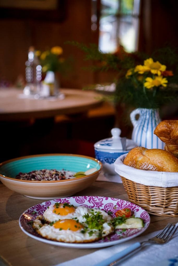 Hochleger Chalets Breakfast, Zillertal, Austria