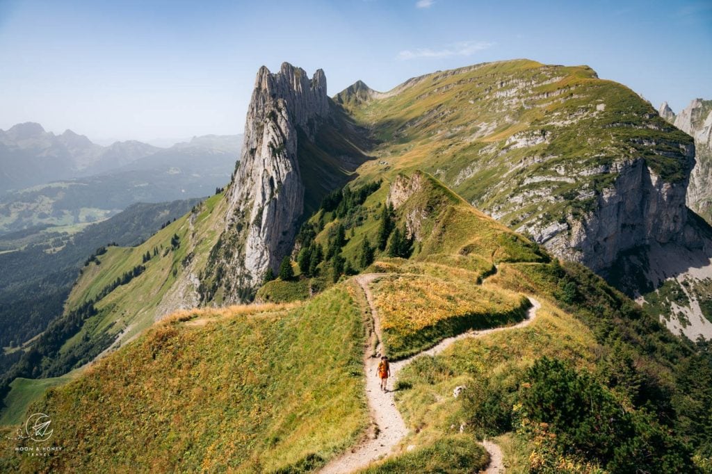 Saxer Lücke hiking trail, view of Kreuzberge peaks, Switzerland