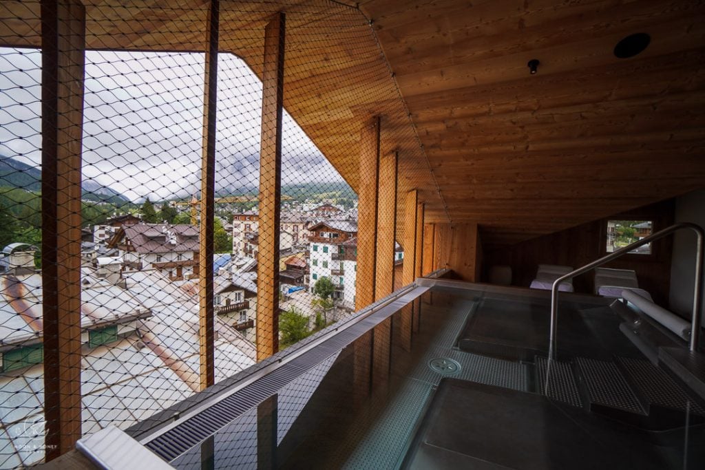 Hotel de Len Jacuzzi, Cortina d'Ampezzo, Italy