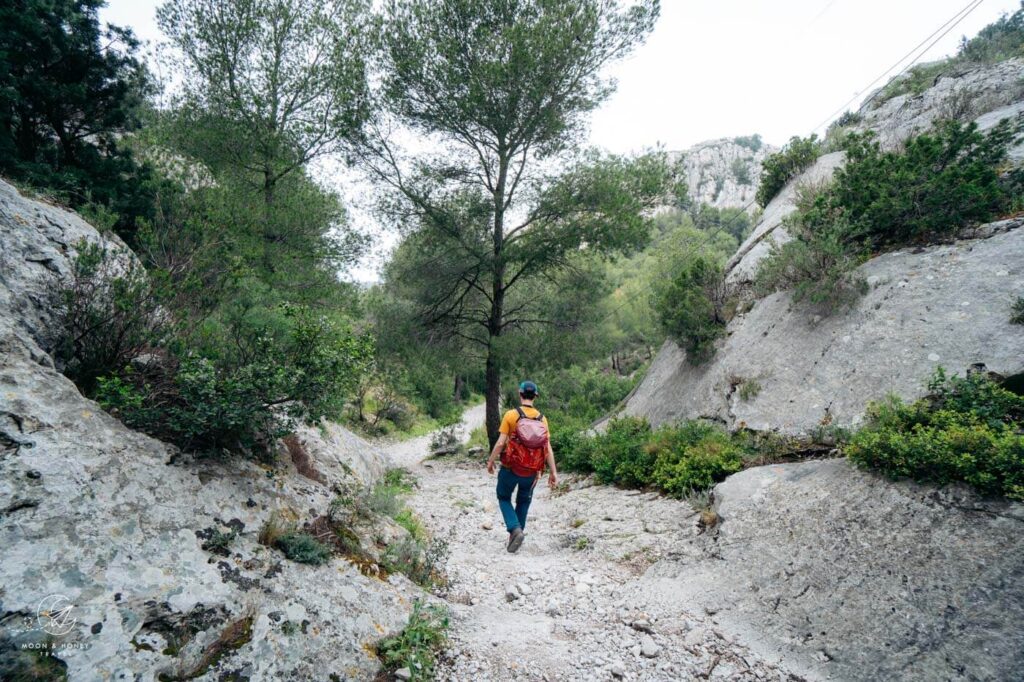 Col de Morgiou to Les Baumettes hiking trail, Marseille, France