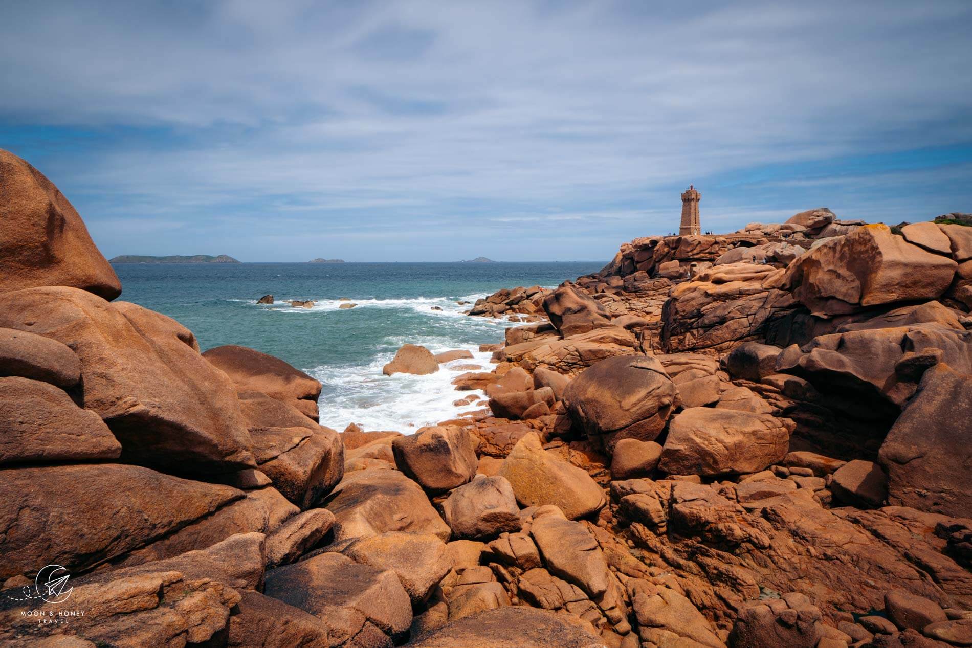 Ploumanac'h lighthouse, Phare de Mean Ruz, Pink Granite Coast, Brittany, France