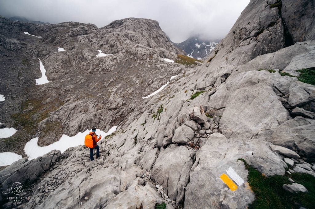 White-yellow waymark, Picos de Europa hiking, Northern Spain