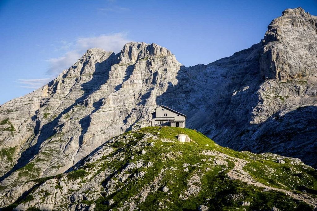 Pogačnikov dom na Kriških podih