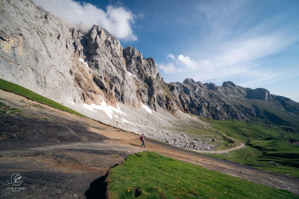 Puertos de Aliva hiking trail, Picos de Europa National Park, Spain