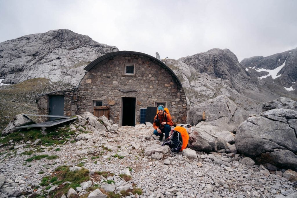 Refugio Jou de los Cabrones mountain hut, Picos de Europa, Spain