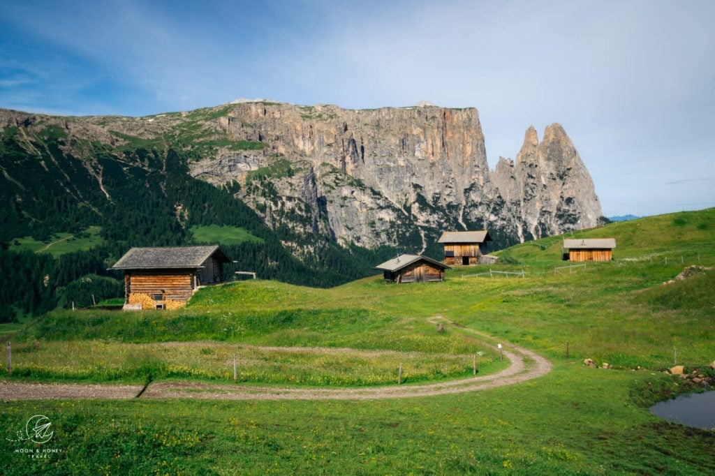 Compaccio to Saltnerhütte hiking trail, Alpe di Siusi, Dolomites