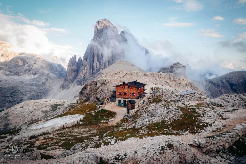 Büllelejochhütte (Rifugio Pian di Cengia), Trekking Tre Cime di Lavaredo - Hut to Hut