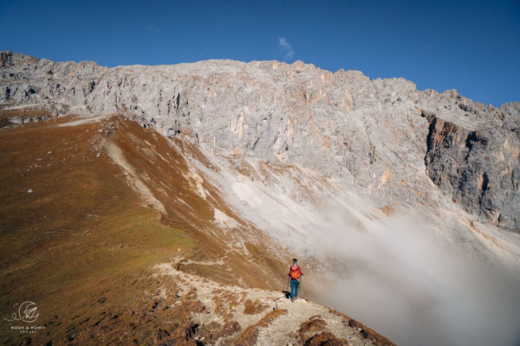 Rotmoosalm to Wangalm hiking trail, Wetterstein Mountains, Tyrol, Austria