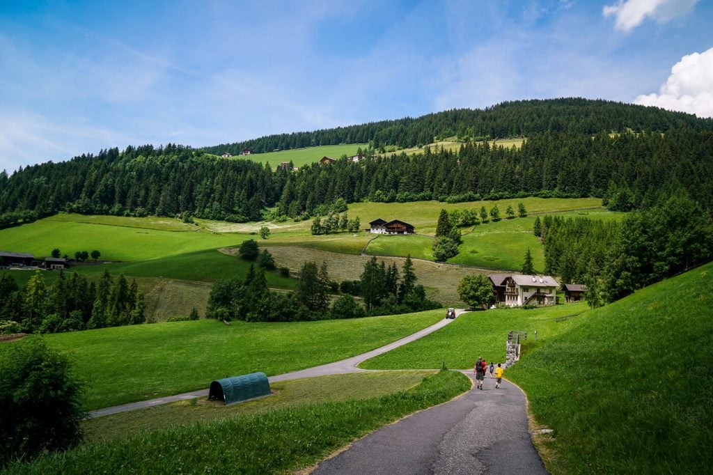 Magdalenaweg Road to Panorama Trail, Val di Funes, Dolomites