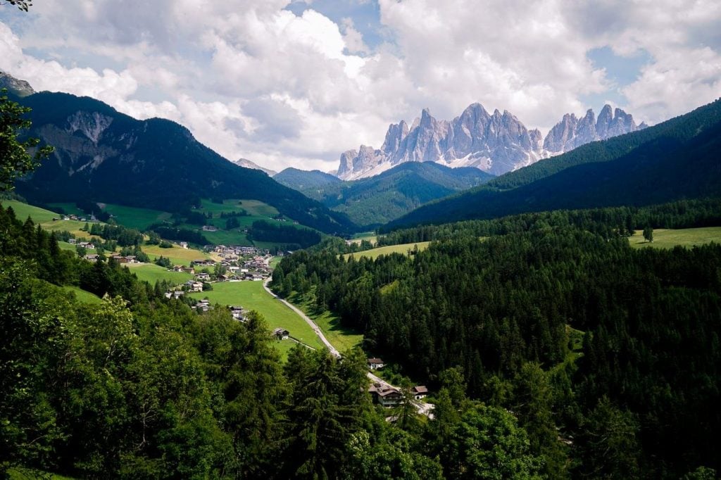 Panoramaweg Trail, Santa Maddalena, Val di Funes, Dolomites