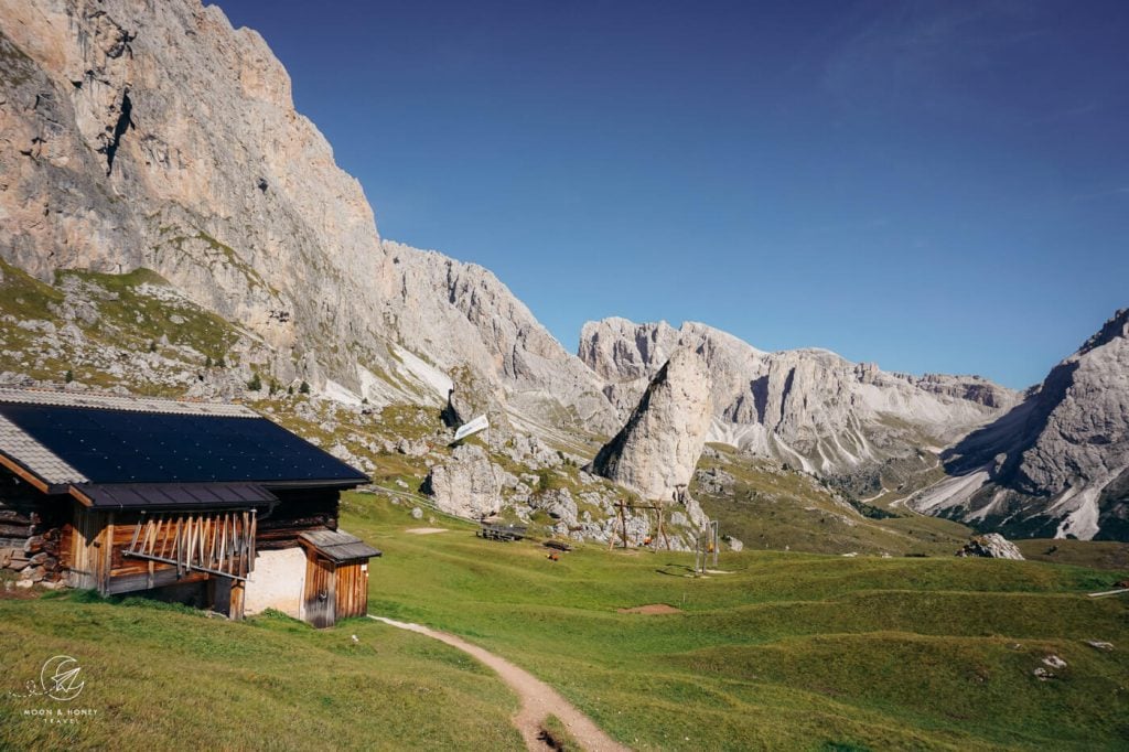 Pieralongia Hut, Seceda Hiking Trail, Dolomites