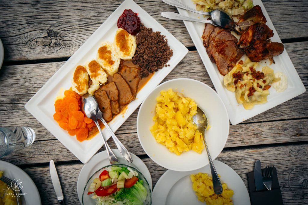 Turistična kmetija Govc - Vršnik farm meal, Robanov Kot, Slovenia