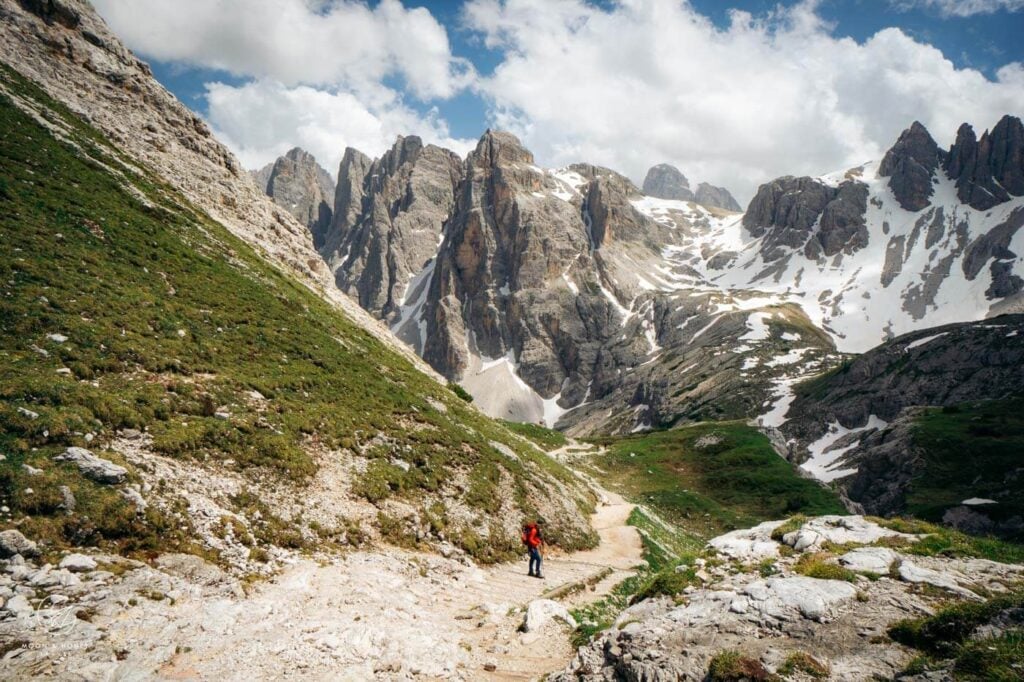 Val Fiscalina/Fischleintal to Rifugio Locatelli/Dreizinnenhütte Hike in the Sexten Dolomites