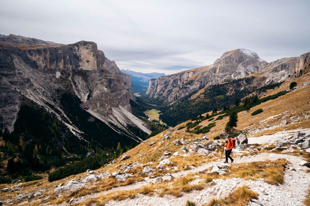 Rifugio Puez to Vallunga hiking trail, Dolomites